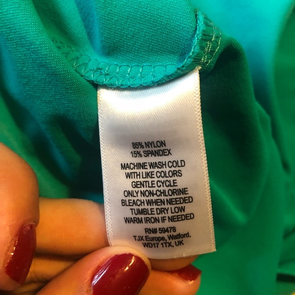 Dress - Picture 4 of 5